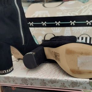Black leather ankle  boots